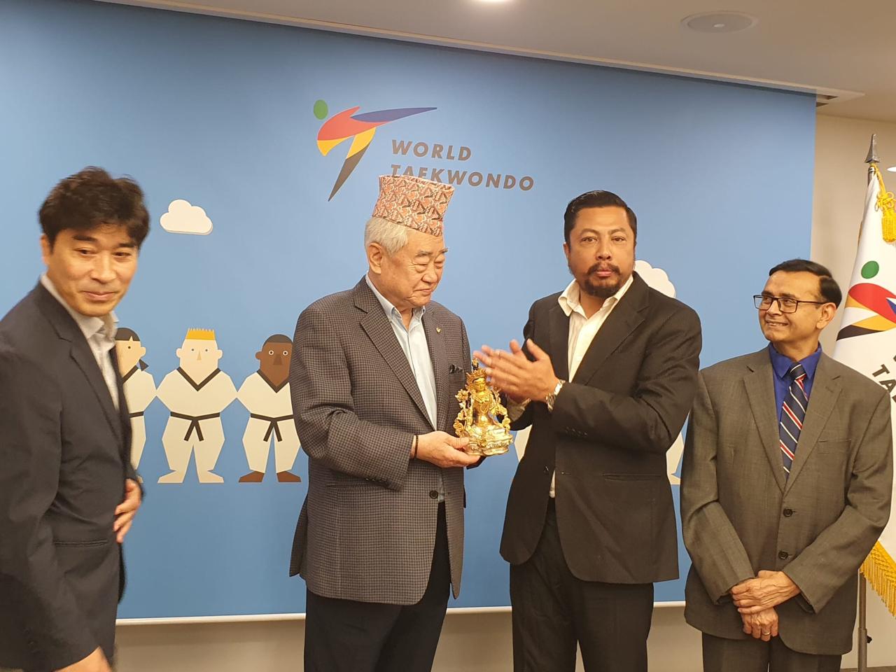 माननीय विराज भक्त श्रेष्ठज्यूकाे World Taekwondo का अध्यक्ष Dr.Chungwon Choue सँगको औपचारिक भेट